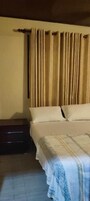 2 bedrooms, soundproofing, iron/ironing board, WiFi (free)
