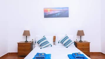 2 bedrooms, iron/ironing board, WiFi, bed sheets