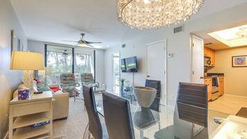 Apartment (1 Bedroom) | Interior