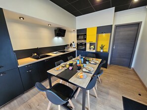 Dining - Gite 2 - 6 Personnes (Dommartin-la-Chaussée)