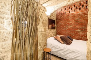2 chambres, fer et planche à repasser, accès au Wi-Fi (inclus)
