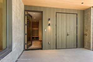 Interior - Snowmass Havens 3. Ski in ski out 3 bedroom house at base village. (Snowmass Village)