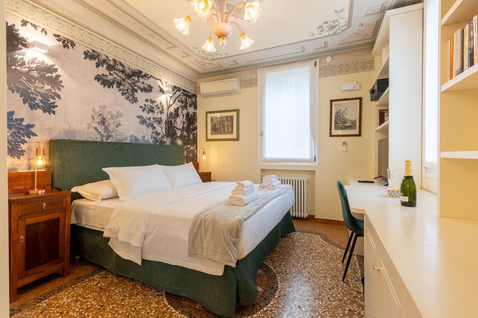 1 chambre, fer et planche à repasser, Wi-Fi, draps fournis