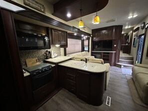 TV connectée, chaîne hi-fi