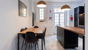 Dining - Sintra Retreat Residences III by LovelyStay (Sintra)