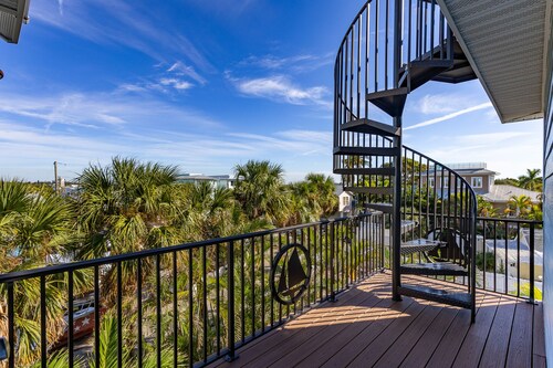 ༄ Coastal Cove on Anna Maria Island ༄