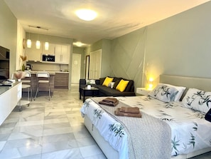 1 bedroom, iron/ironing board, WiFi, bed sheets