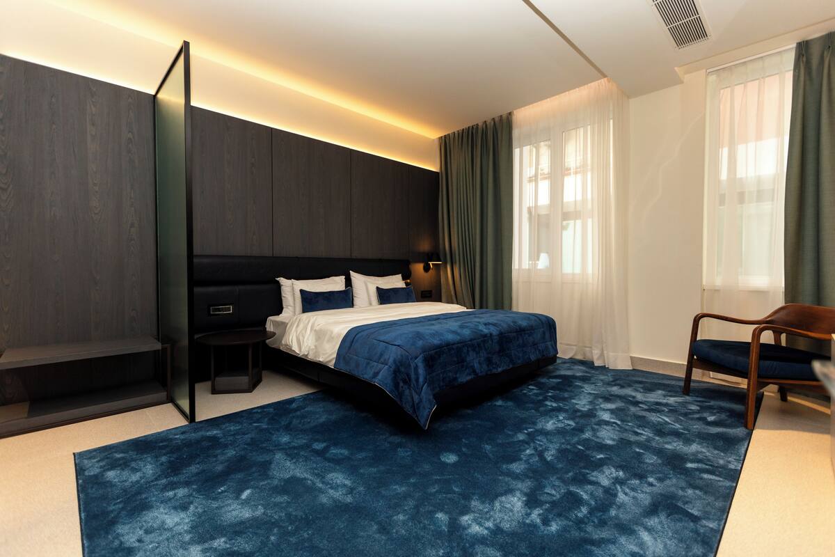 Premium bedding, Select Comfort beds, minibar, in-room safe
