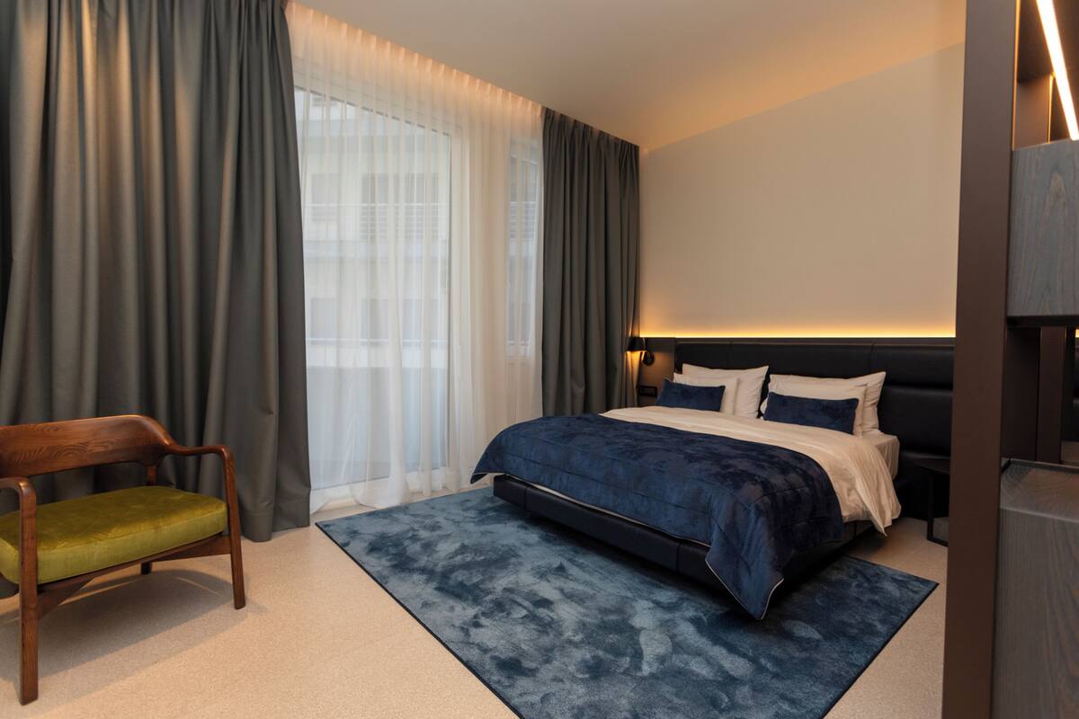 Premium bedding, Select Comfort beds, minibar, in-room safe