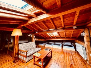 Asrama Umum Basic | Selimut bulu angsa, Wi-Fi gratis, dan seprai linen