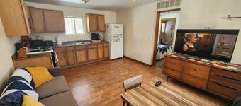 EV Ready Keweenaw 1BR Near MTU – Great Basecamp for Exploring & Hiking