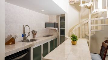 Fridge, microwave, stovetop, coffee/tea maker