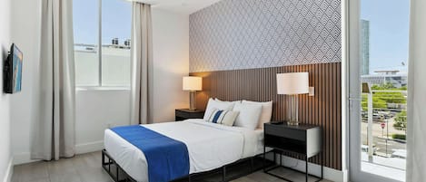 2 bedrooms, iron/ironing board, travel cot, WiFi