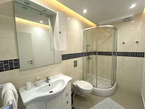 Shower, hair dryer, towels, soap - Heated infinity pool,  family apartment by pool side with panoramic sea view  A1 (Okrug Gornji)