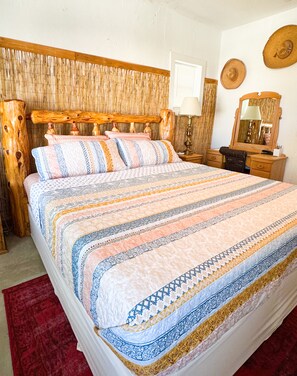 3 bedrooms, desk, iron/ironing board, free WiFi