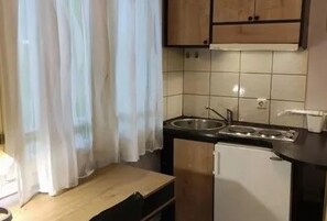 Apartment | Private kitchen | Fridge, microwave, oven, electric kettle