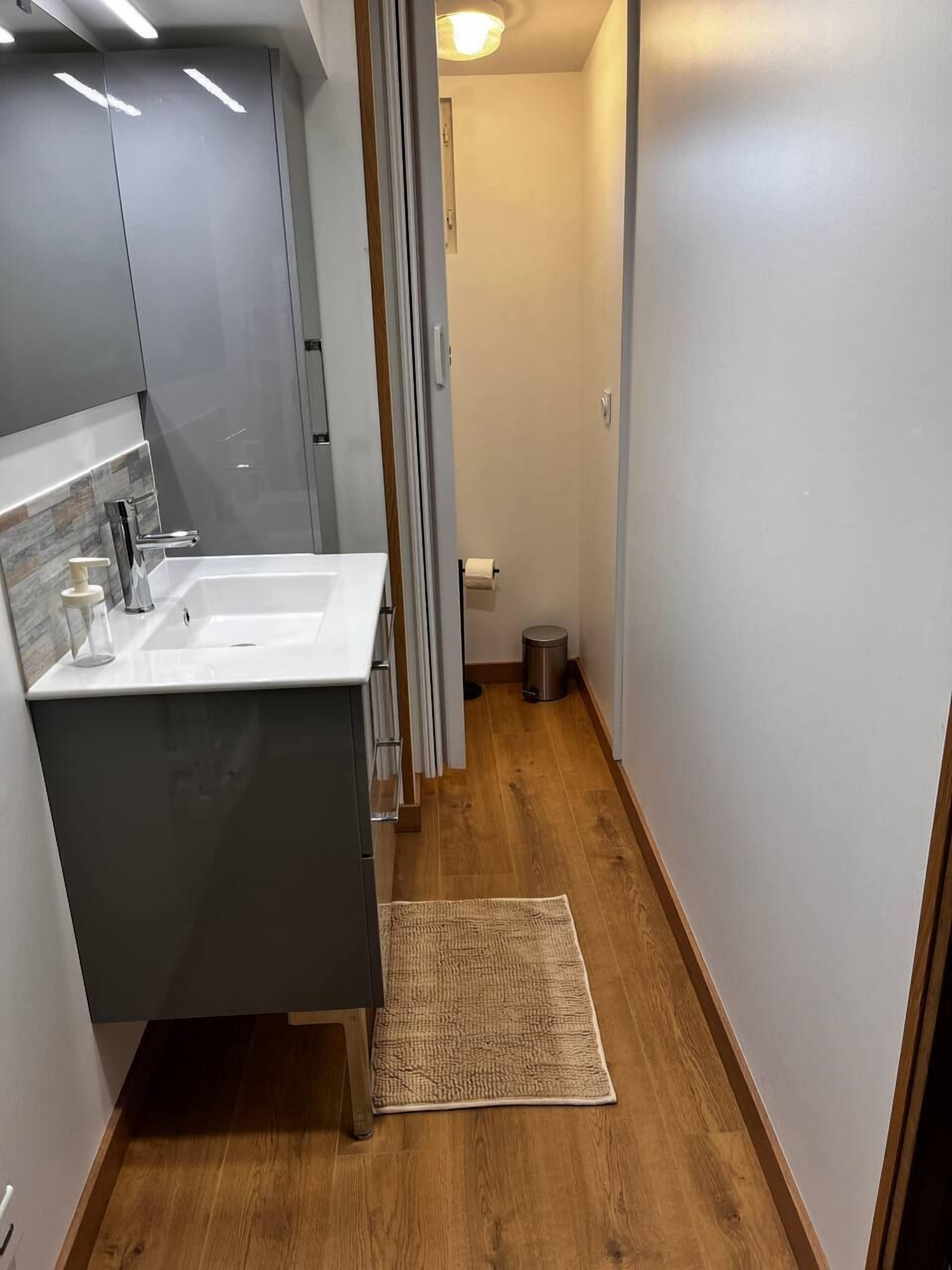 Shower, towels, toilet paper