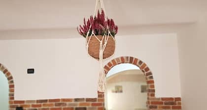 La Tana degli Orsetti Barrea (AQ) (open-air museum) overlooking the lake