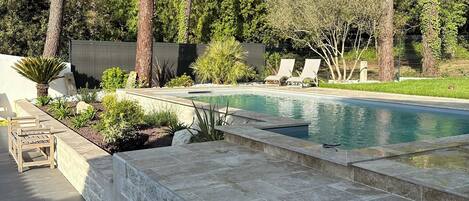 Outdoor pool, a heated pool