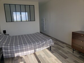 3 Schlafzimmer, Bügeleisen/Bügelbrett, WLAN