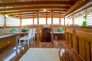 8 chambres, Wi-Fi, draps fournis