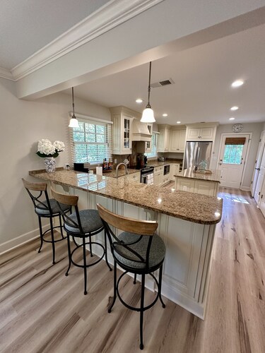 Private Sea Pines Home w Large Deck. Great for couples!