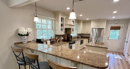 Private Sea Pines Home w Large Deck. Great for couples!