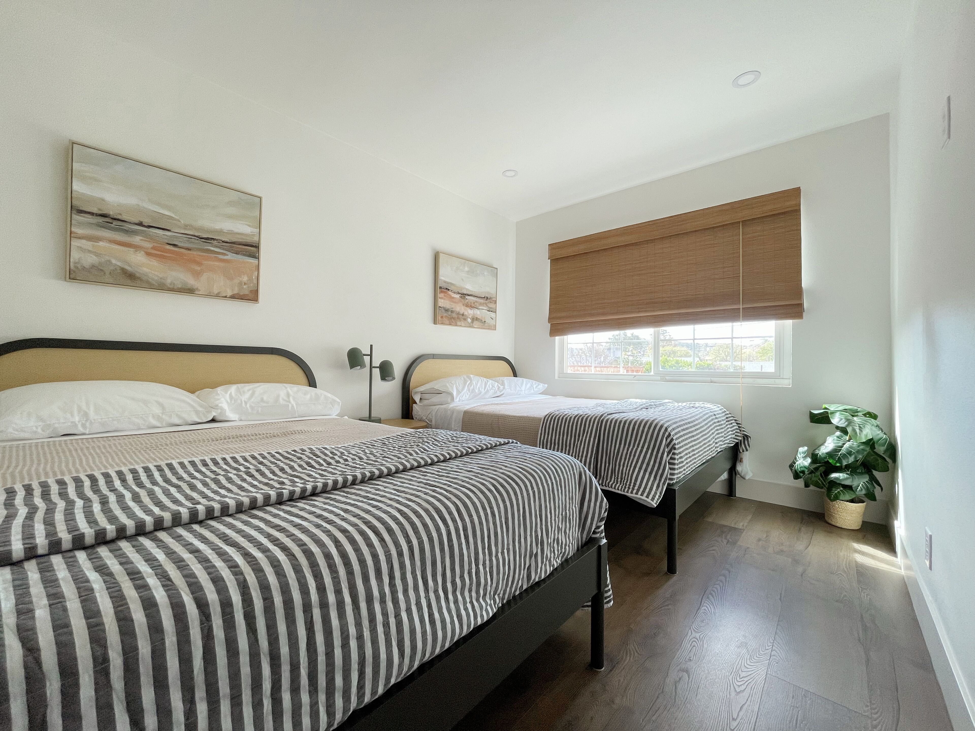 2 habitaciones, cuna de viaje, wifi gratis y ropa de cama 