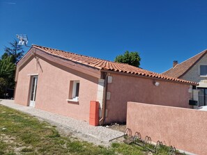 Exterior - La Grange des Vignes Maison vue sur la Vallée aux Milieux des Domaines de vin (Pomport)