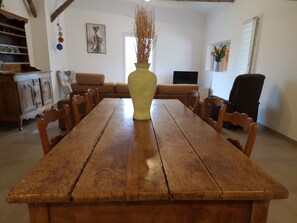 Dining - La Grange des Vignes Maison vue sur la Vallée aux Milieux des Domaines de vin (Pomport)