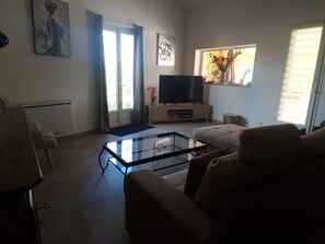 Living area - La Grange des Vignes Maison vue sur la Vallée aux Milieux des Domaines de vin (Pomport)