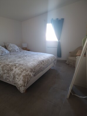 2 bedrooms, iron/ironing board, travel cot, free WiFi - La Grange des Vignes Maison vue sur la Vallée aux Milieux des Domaines de vin (Pomport)