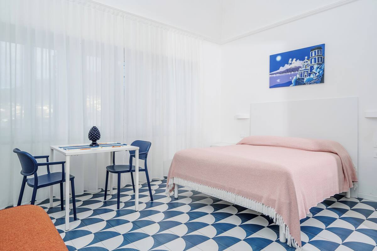 1 chambre, literie de qualité supérieure, couette en duvet d'oie