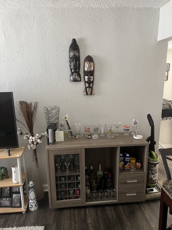 Interior - Cozy 1-bedroom apartment with AC and WiFi in fantastic Atlanta (Atlanta)