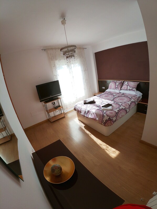 3 bedrooms, iron/ironing board, WiFi, bed sheets - Sierra Nevada & La Alhambra (Huétor Vega)