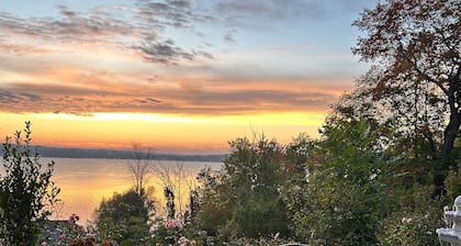 Chautauqua 2 BR Lakefront Apartment