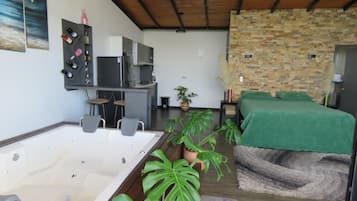 Basic Cabin | Premium bedding, minibar, free WiFi, bed sheets