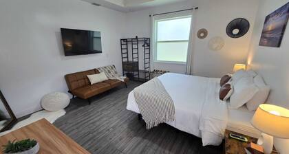 Private apt, king bed, full kitchen, huge shower.