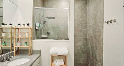 Private apt, king bed, full kitchen, huge shower.