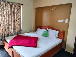 Honeymoon Suite
