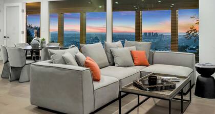 STUNNING CITY VIEW Cozy 4-bedroom house with AC ,WiFi in delightful Los Angeles