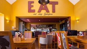 Restaurant - Eat and Sleep Lindisfarne  (Berwick-upon-Tweed)