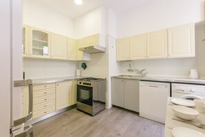 Fridge, microwave, oven, dishwasher