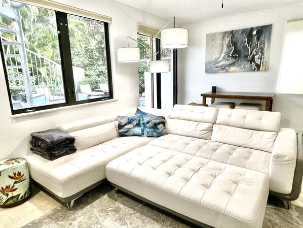 Smart TV, monitor de computadora, impresora