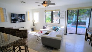 Smart TV, monitor de computadora, impresora