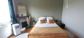 4 Schlafzimmer, Bügeleisen/Bügelbrett, WLAN, Bettwäsche