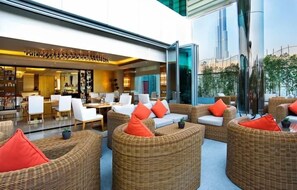 Lobby - Damac Mall Street near Burj Khalifa (Dubai)