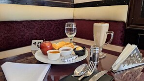 Café da manhã continental grátis todos os dias