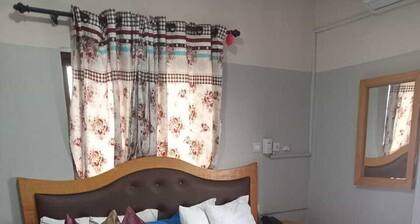 MASCOT HOTEL LTD