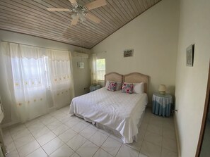 2 chambres, fer et planche à repasser, accès au Wi-Fi (inclus)